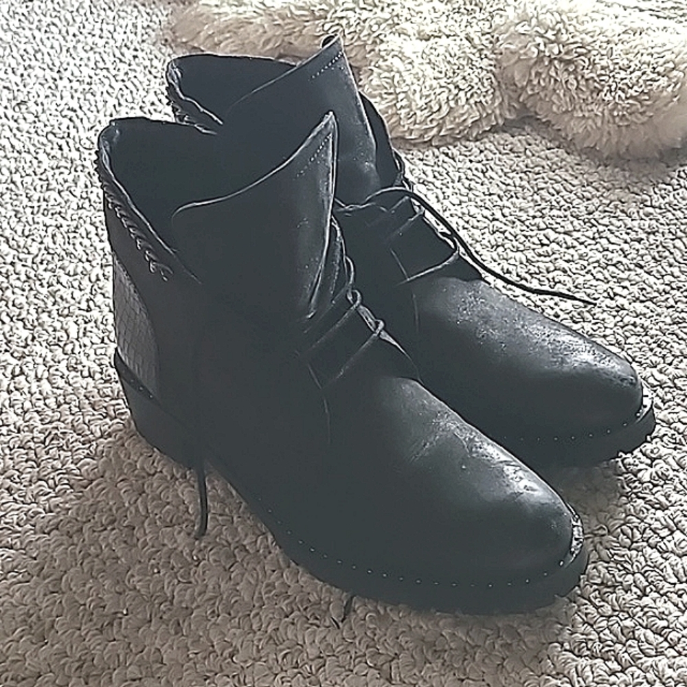 Foundry Co. Bootie sz 11
